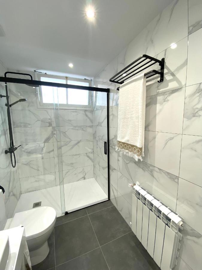 Apartamentos El Oligo Cadavedo Esterno foto